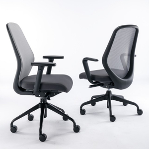 Sedia da ufficio moderna reclinabile ed ergonomica girevole in rete, con poggiatesta regolabile, con funzione di sollevamento, composta da tessuto, metallo, nylon